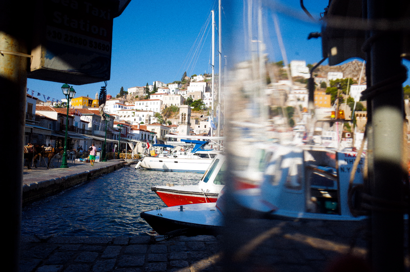 Illustration for article titled GREECE : HYDRA AND THE FERRY